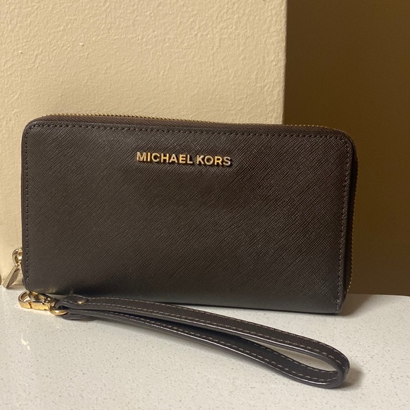 Michael Kors Handbags - Michael Kors Chocolate Brown wallet with wrist loop